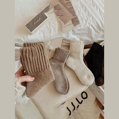 Women’s Comfy Mid-Calf Soft Winter Socks