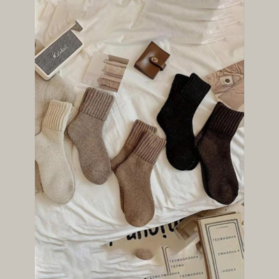 Women’s Comfy Mid-Calf Soft Winter Socks